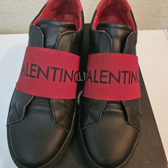 Valentino sneakers - Picture 2 of 4